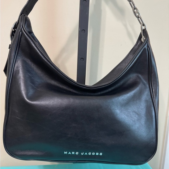 Marc Jacobs Handbags - Marc Jacobs Black Hobo Bag